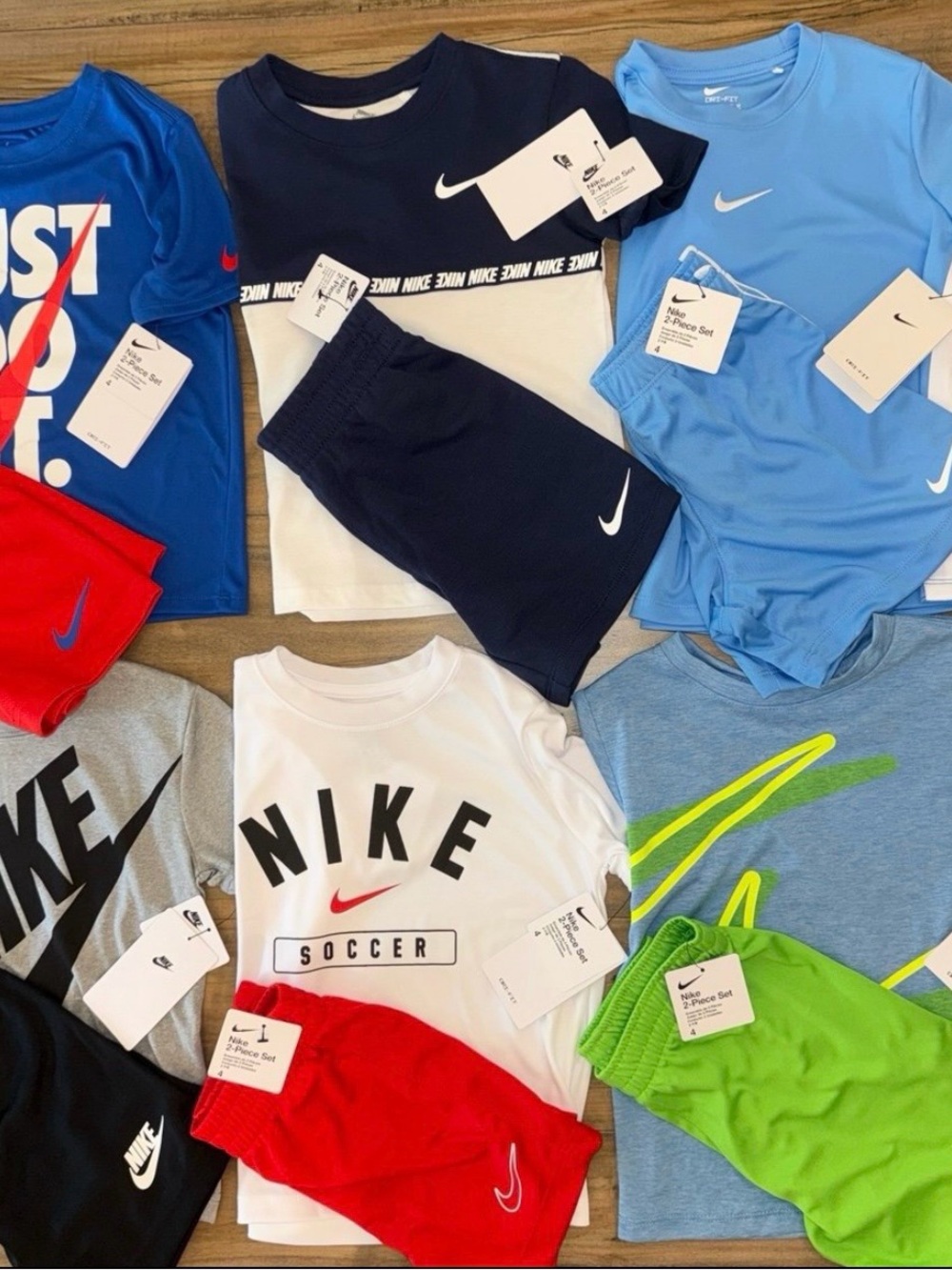 Nike boys shirt and shorts size 4. New with tags